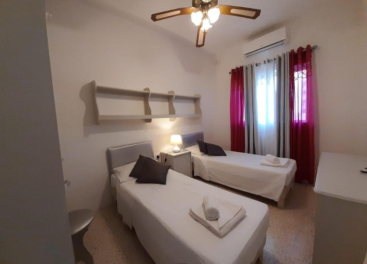 Coral Apartment St. Paul's Bay Bagian luar foto
