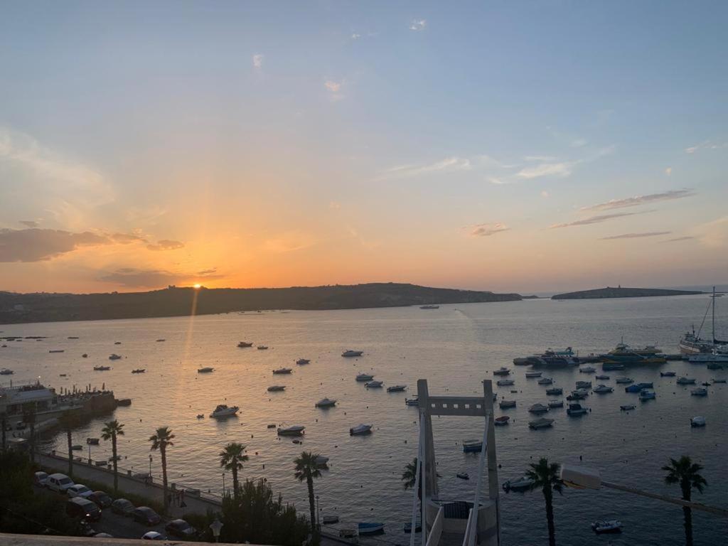 Coral Apartment St. Paul's Bay Bagian luar foto
